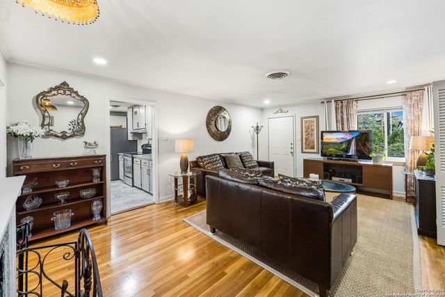 1035 Shook, San Antonio, TX 78212