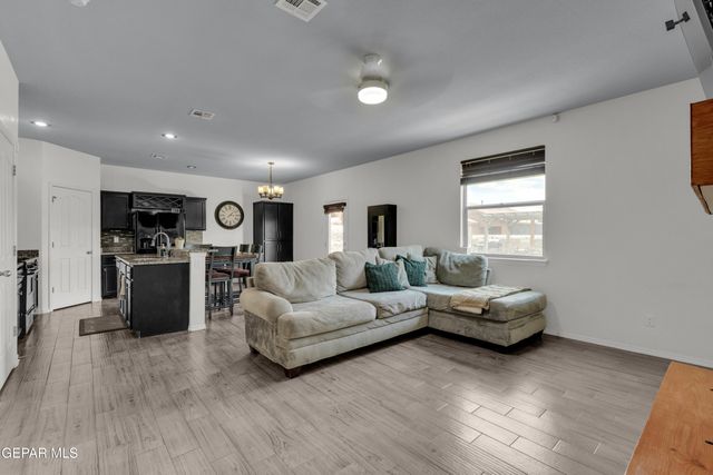 14924 JERRY ARMSTRONG Court, El Paso, TX 79938