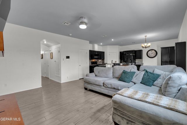 14924 JERRY ARMSTRONG Court, El Paso, TX 79938