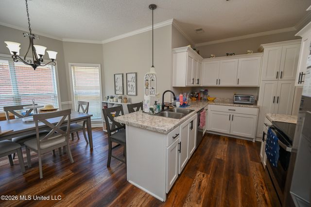7169 N Swinnea Ridge, Southaven, MS 38671