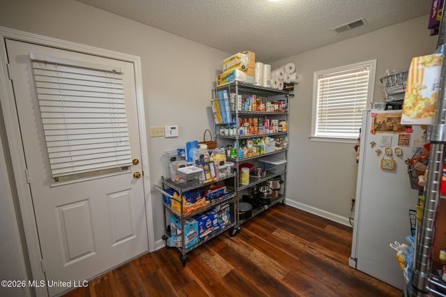 7169 N Swinnea Ridge, Southaven, MS 38671