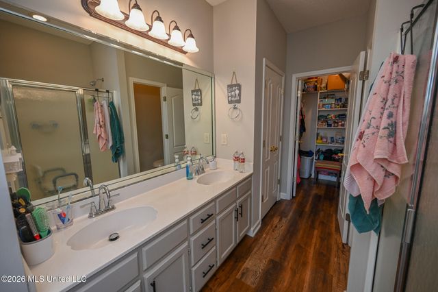 7169 N Swinnea Ridge, Southaven, MS 38671