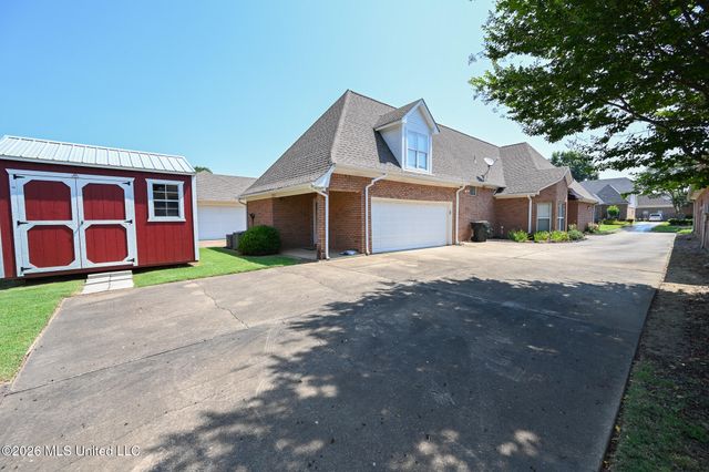 7169 N Swinnea Ridge, Southaven, MS 38671