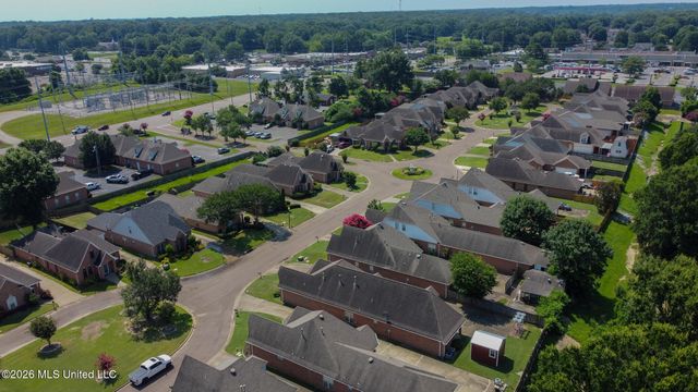 7169 N Swinnea Ridge, Southaven, MS 38671