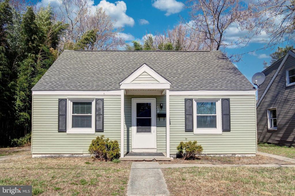 321 CARROLTON AVE, Salisbury, MD 21804