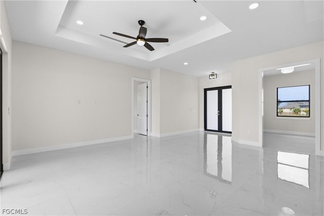 2100 NW 21st ST, Cape Coral, FL 33993