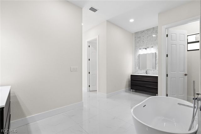 2100 NW 21st ST, Cape Coral, FL 33993