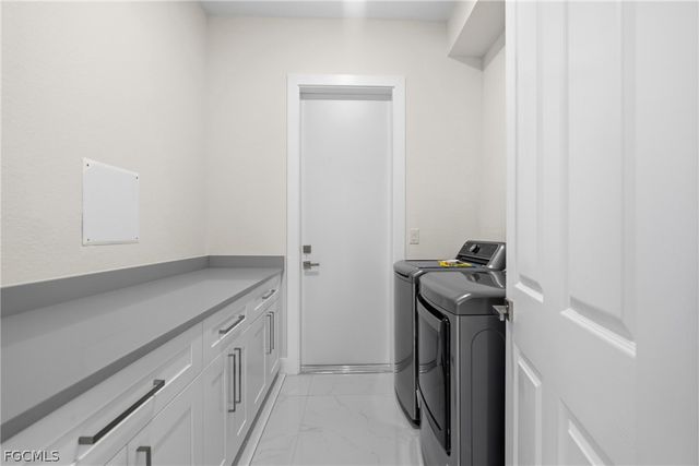 2100 NW 21st ST, Cape Coral, FL 33993