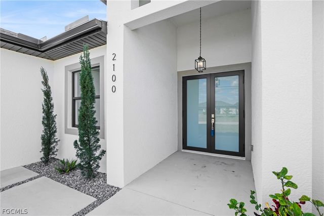 2100 NW 21st ST, Cape Coral, FL 33993