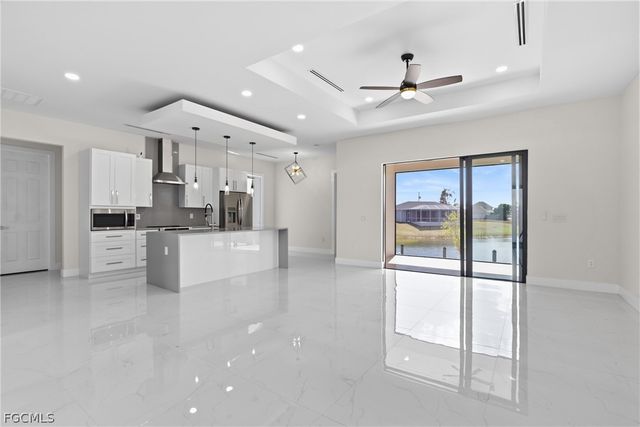 2100 NW 21st ST, Cape Coral, FL 33993