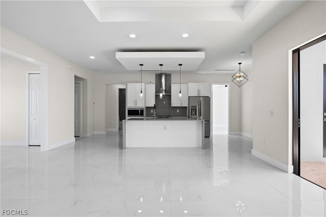 2100 NW 21st ST, Cape Coral, FL 33993