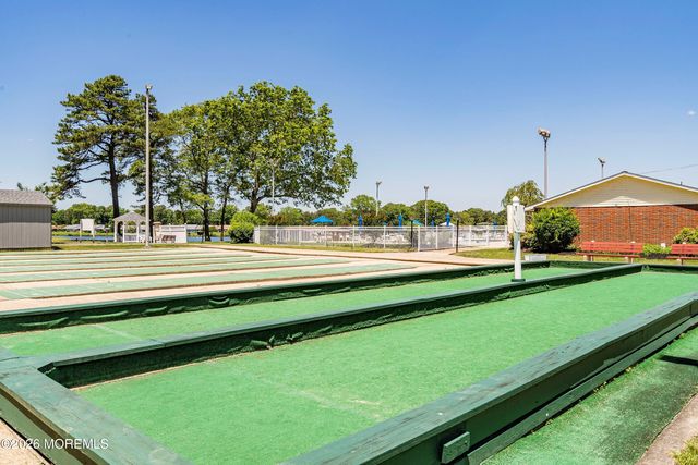 675D New Castle Court, Lakewood, NJ 08701