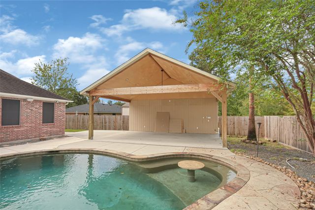 19763 Irenell Dr, Porter, TX 77365
