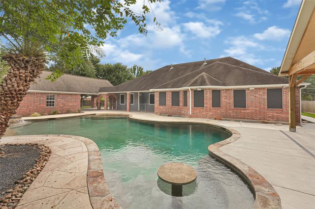 19763 Irenell Dr, Porter, TX 77365