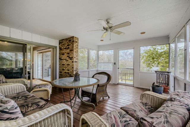 6500 Rowland Road, Huntley, IL 60142