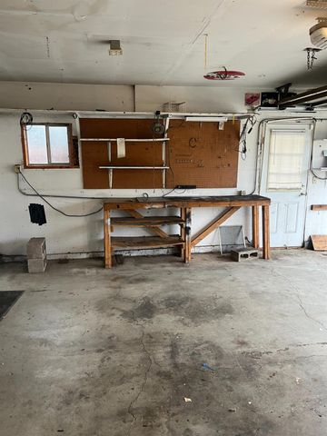 2401 Claridge Ln, Stockton, CA 95210