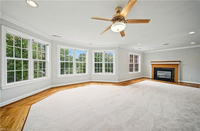 844 Greenfield LN, Chesapeake, VA 23322