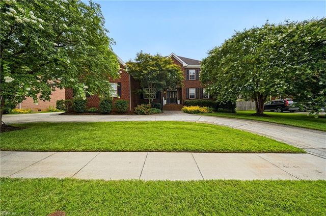 844 Greenfield LN, Chesapeake, VA 23322
