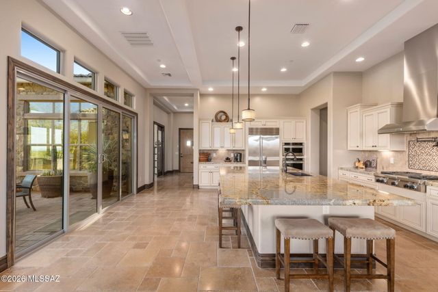 368 W Echo Point Place, Oro Valley, AZ 85755