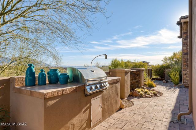 368 W Echo Point Place, Oro Valley, AZ 85755