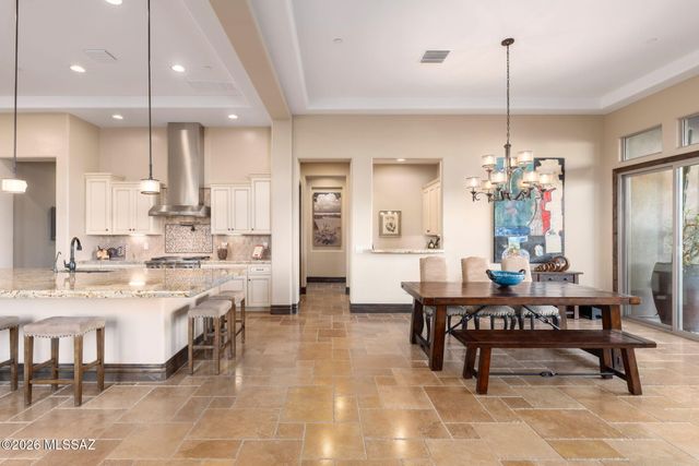 368 W Echo Point Place, Oro Valley, AZ 85755