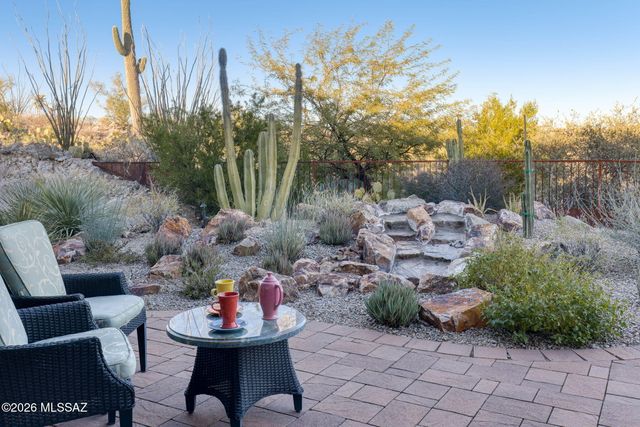 368 W Echo Point Place, Oro Valley, AZ 85755