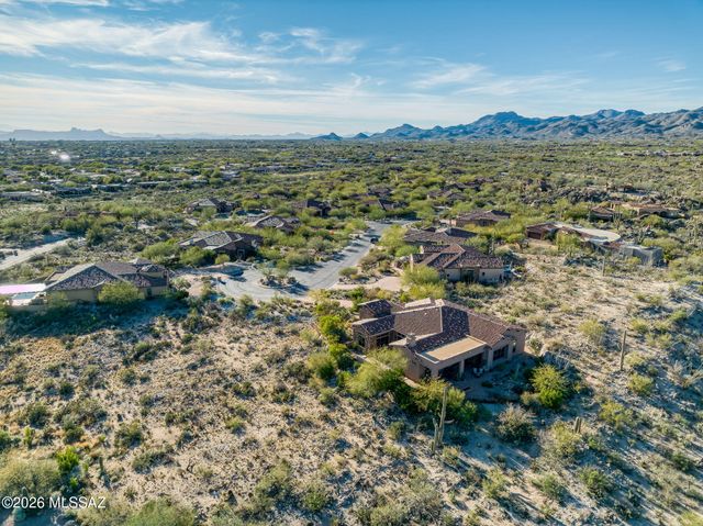 368 W Echo Point Place, Oro Valley, AZ 85755