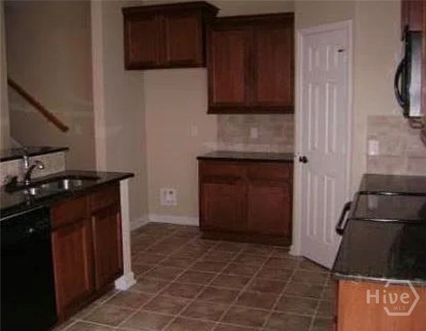 42 Weslyn Park Drive, Savannah, GA 31419