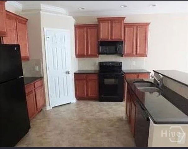 42 Weslyn Park Drive, Savannah, GA 31419