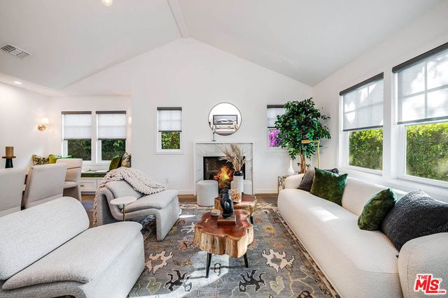 4836 Placidia Avenue, Toluca Lake, CA 91601