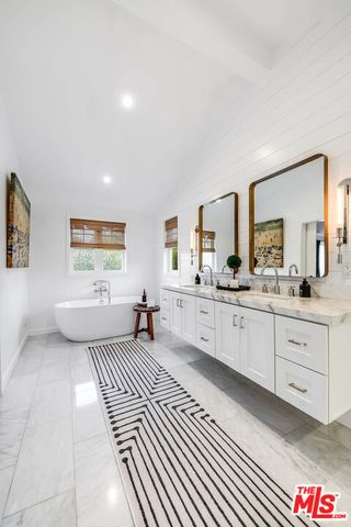 4836 Placidia Avenue, Toluca Lake, CA 91601