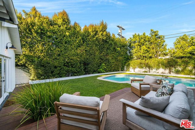 4836 Placidia Avenue, Toluca Lake, CA 91601