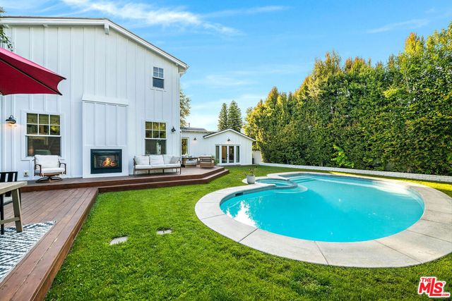 4836 Placidia Avenue, Toluca Lake, CA 91601