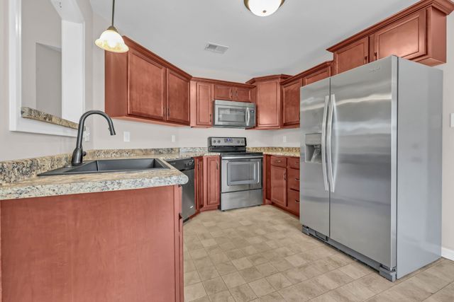 420 Chestnut Grove Way, Clarksville, TN 37042