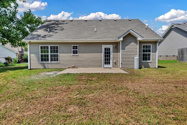 420 Chestnut Grove Way, Clarksville, TN 37042