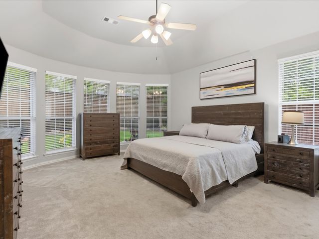 8330 Thatcher Road, Lantana, TX 76226