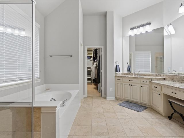 8330 Thatcher Road, Lantana, TX 76226