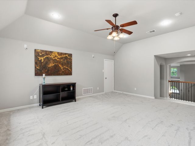 8330 Thatcher Road, Lantana, TX 76226