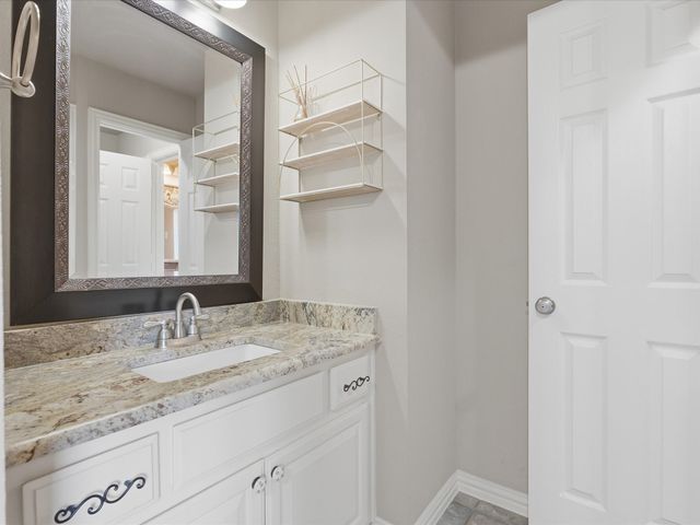 8330 Thatcher Road, Lantana, TX 76226