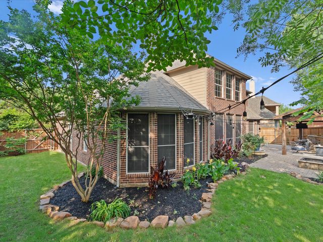 8330 Thatcher Road, Lantana, TX 76226