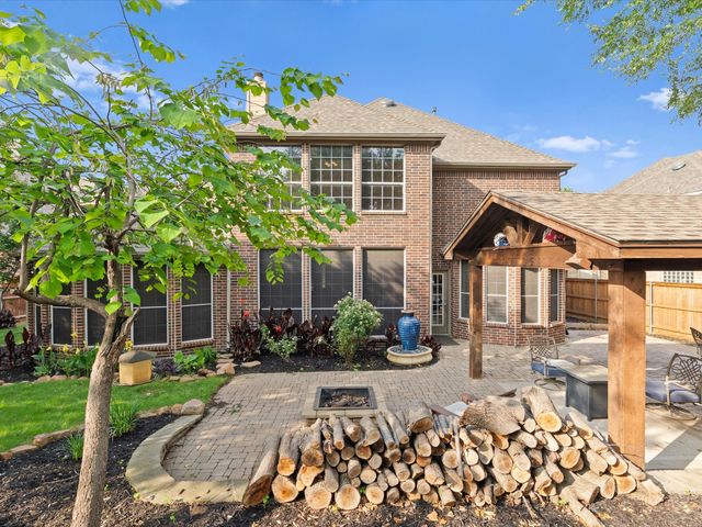 8330 Thatcher Road, Lantana, TX 76226