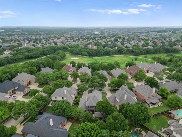 8330 Thatcher Road, Lantana, TX 76226