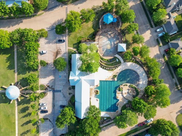 8330 Thatcher Road, Lantana, TX 76226