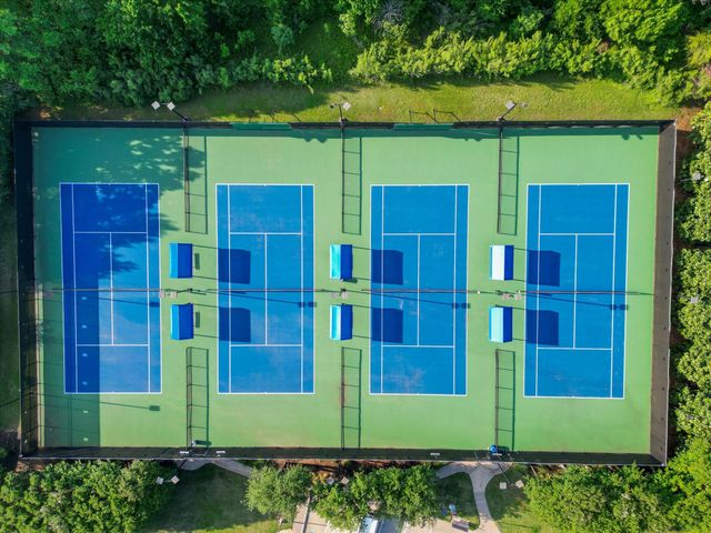 8330 Thatcher Road, Lantana, TX 76226