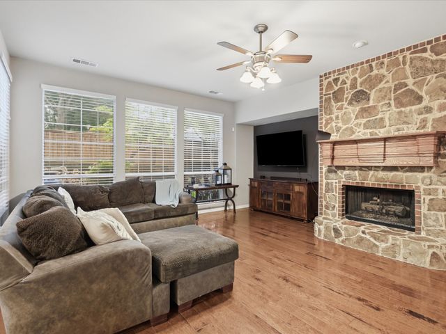 8330 Thatcher Road, Lantana, TX 76226