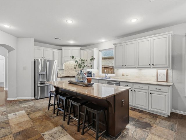 8330 Thatcher Road, Lantana, TX 76226