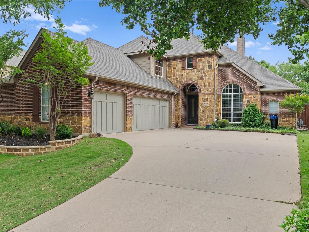 8330 Thatcher Road, Lantana, TX 76226