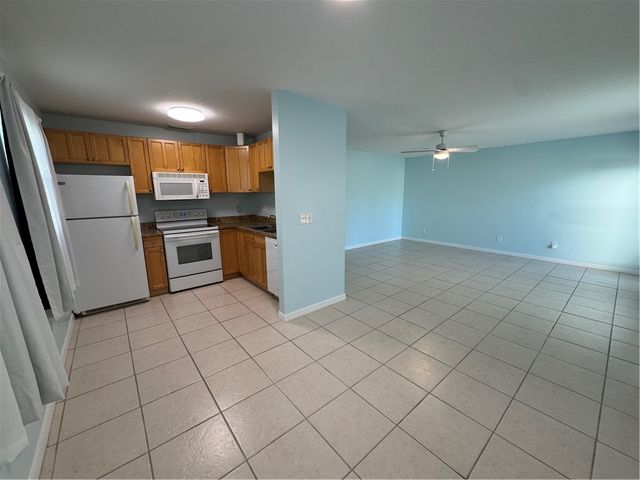 55 Woodland Drive 102, Vero Beach, FL 32962