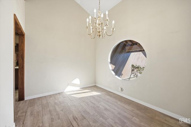 7700 Las Cruces Avenue, Bakersfield, CA 93309