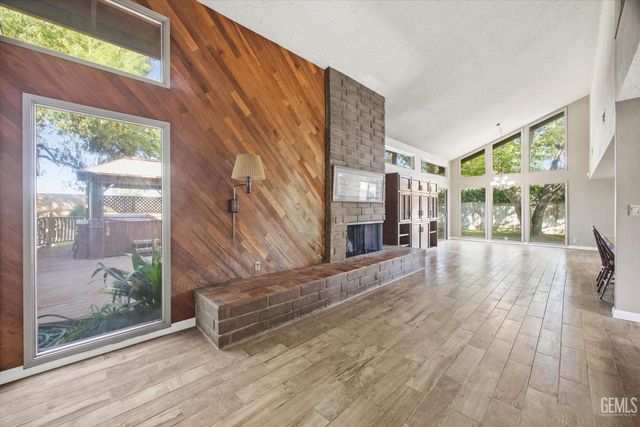 7700 Las Cruces Avenue, Bakersfield, CA 93309